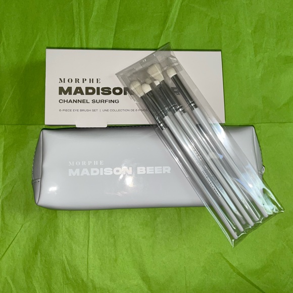 Morphe x Madison Beer Brush Set - Picture 4 of 4